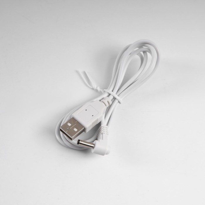 Фигура светодиодная &laquo;Праздничный трактор&raquo;, 25х13х21 см, музыка, батарейки ААх3 (не в комплекте), USB, свечение тёплое белое