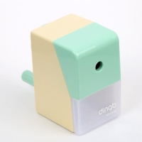 Точилка механическая с контейнером "Классика", МИКС Точилка механическая с контейнером "Классика", МИКС