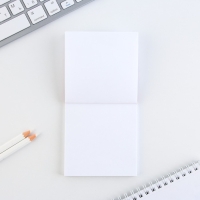 Подарочный набор: блокнот-раскраска и восковые мелки &laquo;Юному герою&raquo;