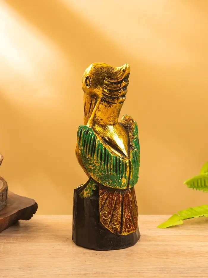 Сувенир интерьерный "Пеликан" 7х7х20 см, дерево, цв. золото