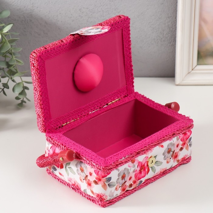 Шкатулка для рукоделия "Розовые цветы" 18х12х9,5 см