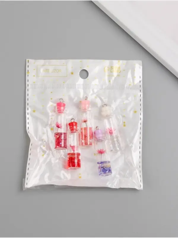 Подвеска для творчества акрил "Бутылочка с цветком" светится в темноте МИКС 1,1х1,1х4,2 см   1071529