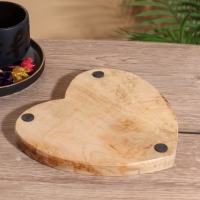 Блюдо в форме сердца &laquo;Листья&raquo;, дерево манго, 20.5&times;20&times;2.3 см