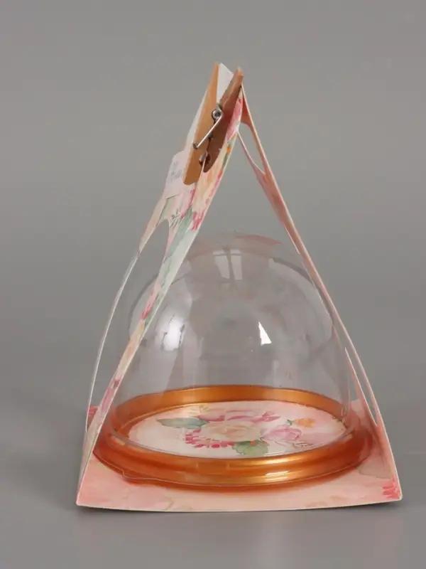 Коробка с куполом "Букет" 11,5 х 12 х 15,5 см