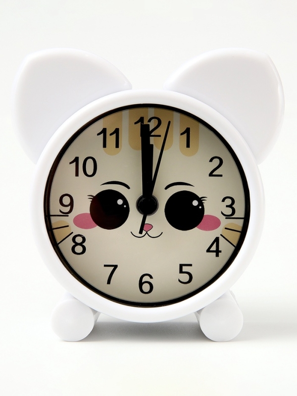 Часы будильник настольные детские &laquo;Кошечка&raquo;, 8&times;8.7 см