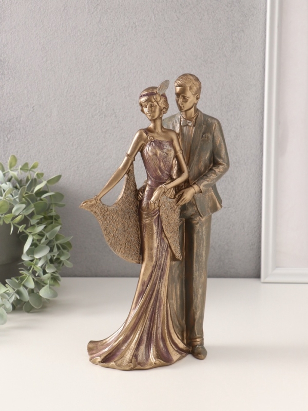 Сувенир полистоун "Пара в костюмах 20-30-х годов" 17х9х31,5 см