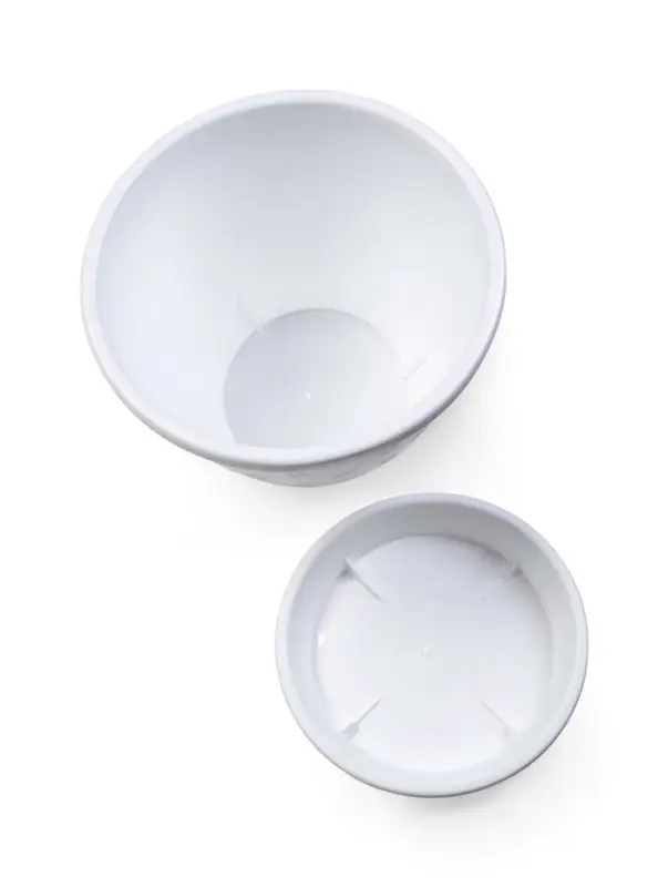 Горшок для цветов с поддоном 3,6 л d_ см h_ см "Цветочек" белый