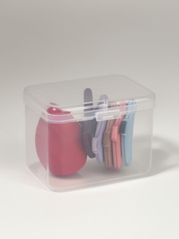 Набор спонжей д/макияжа 6 шт: 5 пуховок, 1 капля в пласт футляре латекс МИКС пакет QF