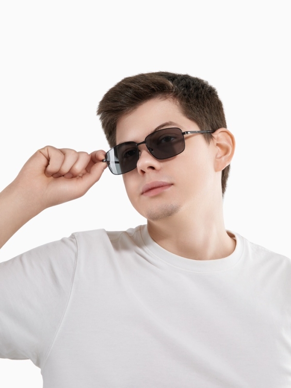 Очки солнцезащитные поляризационные, дужка 13.2 см, ширина 12.8 см, линза 4.3 х 5.5 см Очки солнцезащитные поляризационные, дужка 13.2 см, ширина 12.8 см, линза 4.3 х 5.5 см