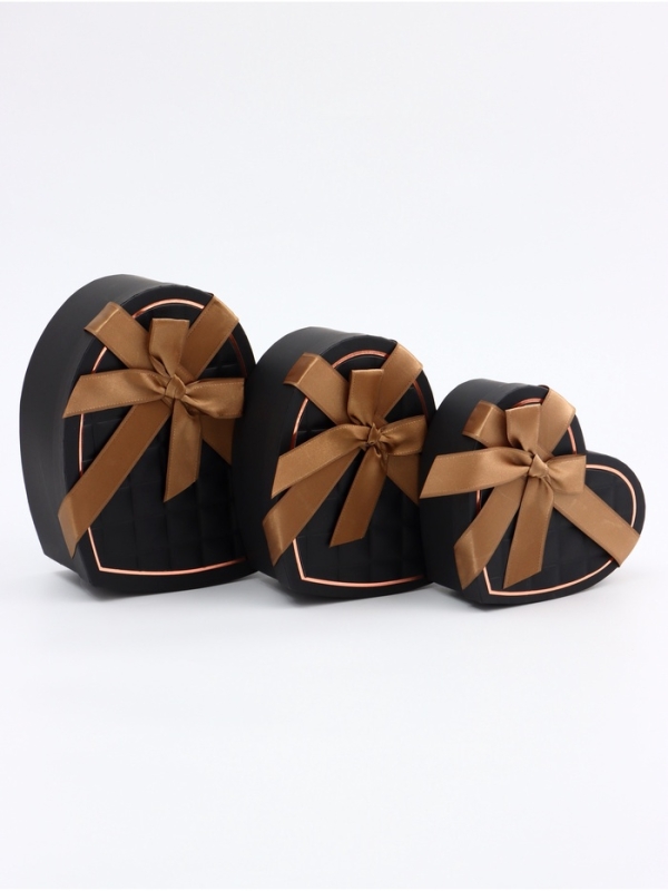 Набор коробок 3 в 1 сердца 22 х 20 х 9;  18.5 х 17 х 7.5; 1 6 х 14 х 6 см