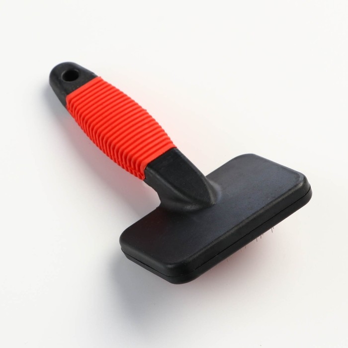 Пуходерка Пуходерка "Риф" без капель с резиновой ручкой 7 х 14 см, красно-чёрная