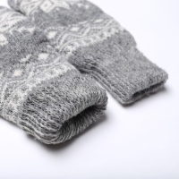 Новый год. Варежки женские шерстяные &laquo;Снежинка&raquo;, цвет серый, размер 20-22