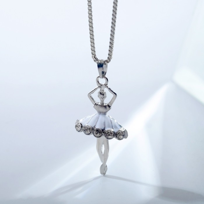 Кулон &laquo;Балерина&raquo; в юбке, цвет белый в серебре, 45 см