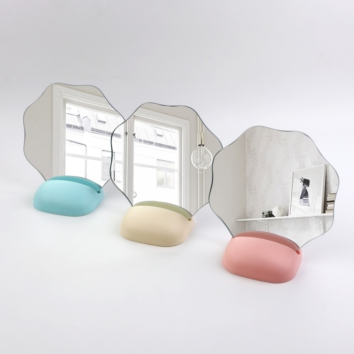 Зеркало настольное, зеркальная поверхность 17 × 18 см, цвет МИКС Зеркало настольное, зеркальная поверхность 17 × 18 см, цвет МИКС