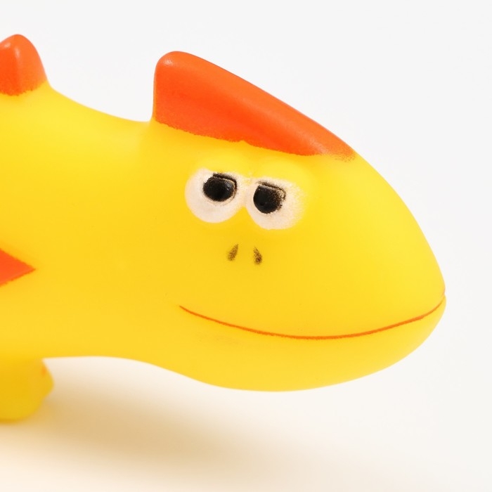 Игрушка пищащая Игрушка пищащая "Хамелеон" для собак, 19 см, жёлтая