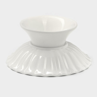 Подставка для десертов фарфоровая Magistro &laquo;Цветок&raquo;, d=21,5 см