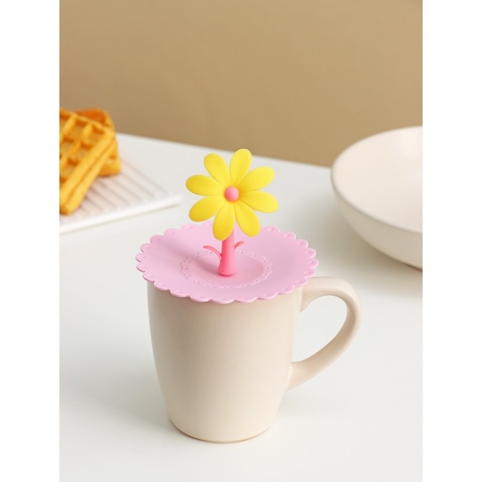 Крышка - непроливайка силиконовая Доляна &laquo;Цветочек&raquo;, d=10.5 см, розовая