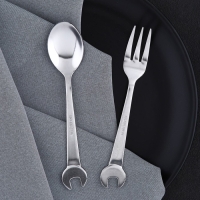 Набор столовых приборов: ложка и вилка &laquo;Только для мужика&raquo;.