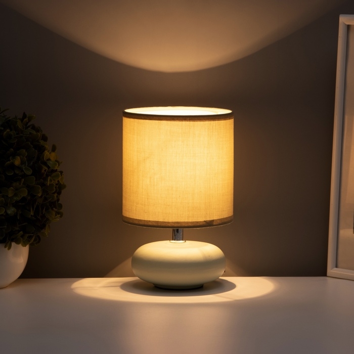 Настольная лампа Настольная лампа "Ассенса" Е14 40вт фисташковый 13х13х22 см