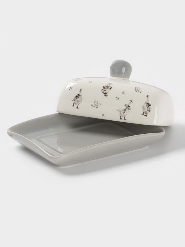 Масленка Доляна "Гуси" цвет белый  17х12х8,5 см