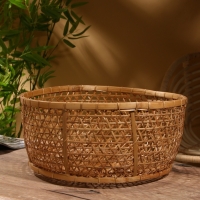 Корзина плетёная "Клоус" бамбук 40х40х16 см, светлая Корзина плетёная "Клоус" бамбук 40х40х16 см, светлая