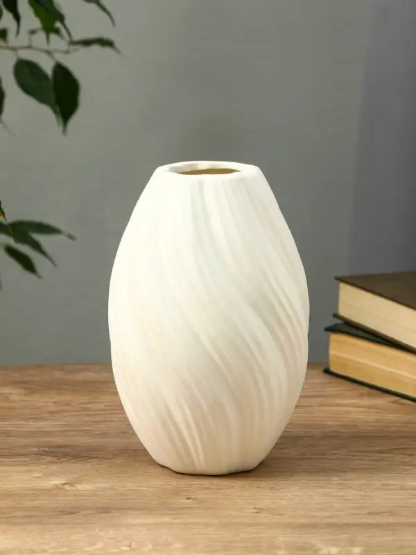 Ваза керамика настольная "Кеннет" 20,5х11,5х7 см, белый