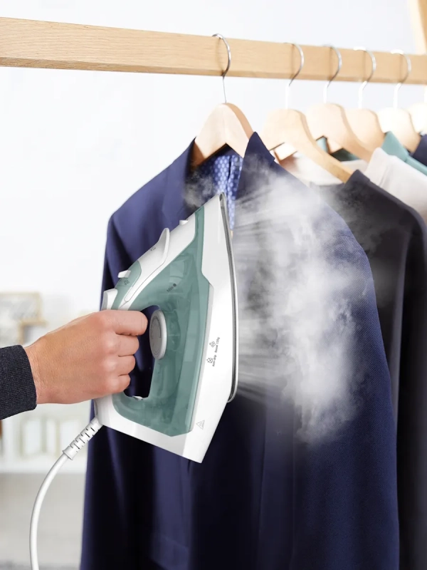 Паровой утюг Virtuo 30 FV2C42E0, мощность 2000 Вт