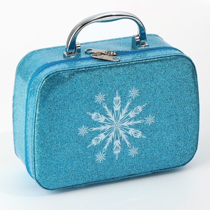 Набор детской косметики в чемодане «Сказка», тени, блески для губ, глиттер, лаки для ногтей, наклейки, пилочка, кисти, косметичка, корона Набор детской косметики в чемодане «Сказка», тени, блески для губ, глиттер, лаки для ногтей, наклейки, пилочка, кисти, косметичка, корона