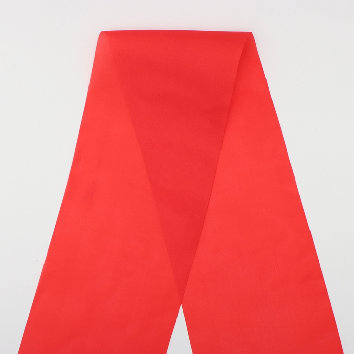 Лента "Выпускник", шёлк красный с годом 3D