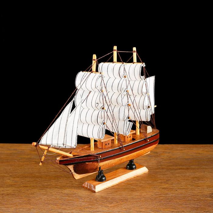 Корабль сувенирный средний Корабль сувенирный средний "Вормс",