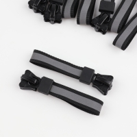 Бегунок автоматический светоотражающий для молнии «Трактор», №8, 10 шт, цвет чёрный Бегунок автоматический светоотражающий для молнии «Трактор», №8, 10 шт, цвет чёрный