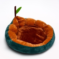 Лежанка для животных "Груша", 40*40 см, бежевая