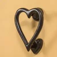 Дверной молоток "Сердце" 12х11 см