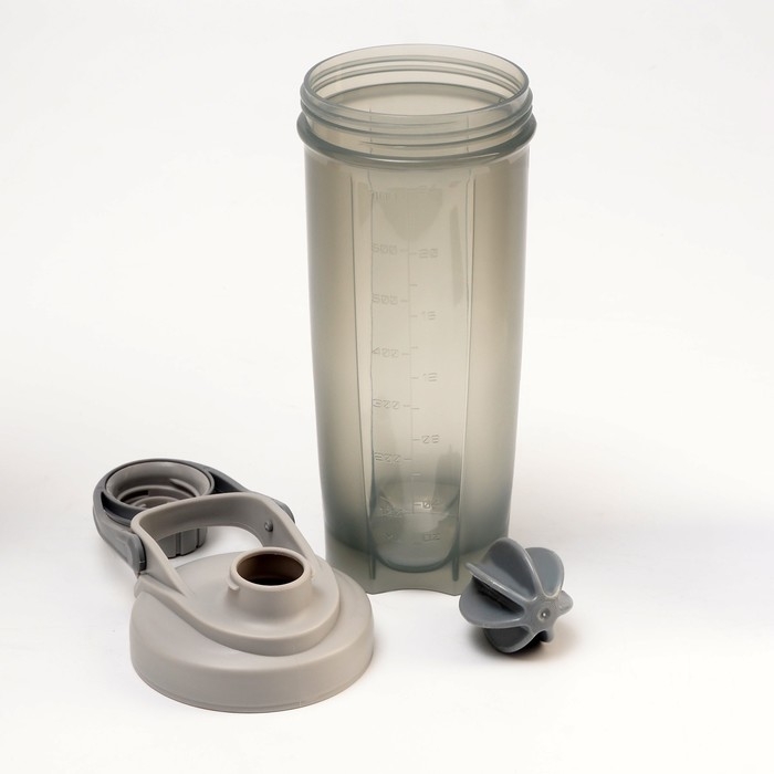 Шейкер спортивный для коктейлей и воды, 700 мл "Мастер К", 23.5 х 11 см, микс