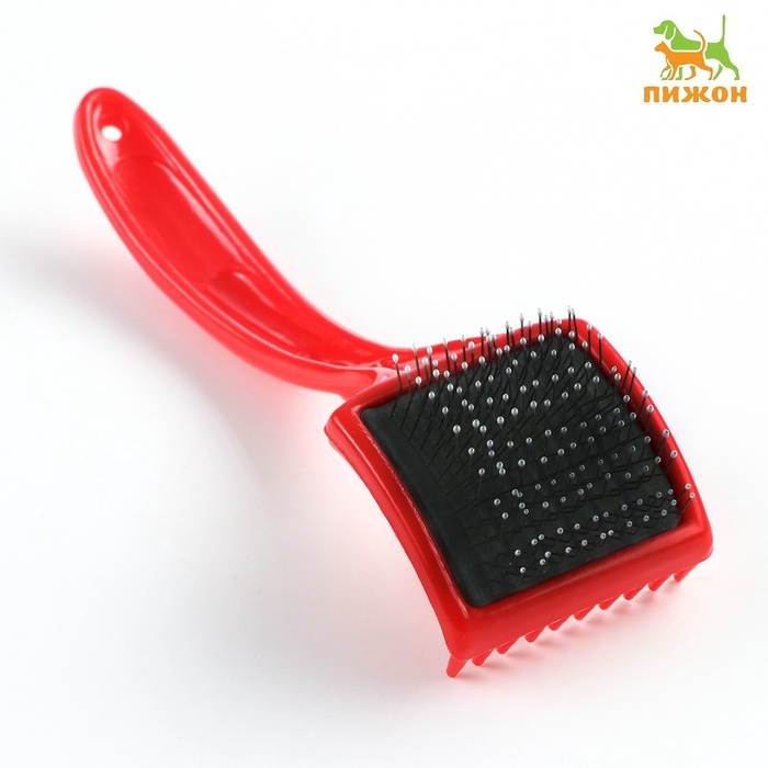 Щётка-пуходёрка малая жесткая с каплями, основание 50х50 мм, красная, Щётка-пуходёрка малая жесткая с каплями, основание 50х50 мм, красная,