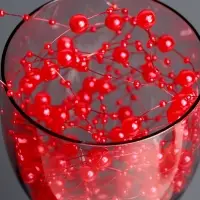 Гирлянда для декора из бусин, красная