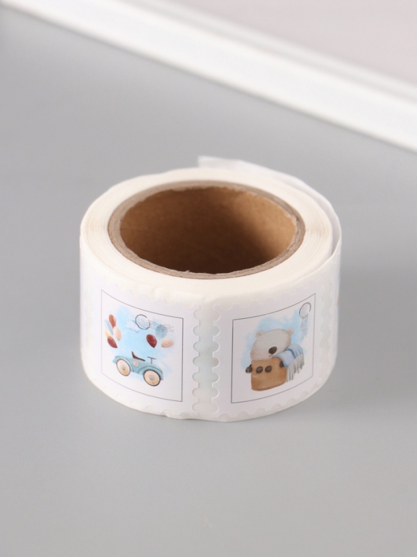 Наклейка бумага "Марки. Для малышей" 3х3 см 200 шт в рулоне