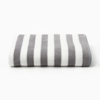 Полотенце банное Этель "Полосы", цв. серый, 70х140 см, 100% п/э, 240 г/м2 Полотенце банное Этель "Полосы", цв. серый, 70х140 см, 100% п/э, 240 г/м2