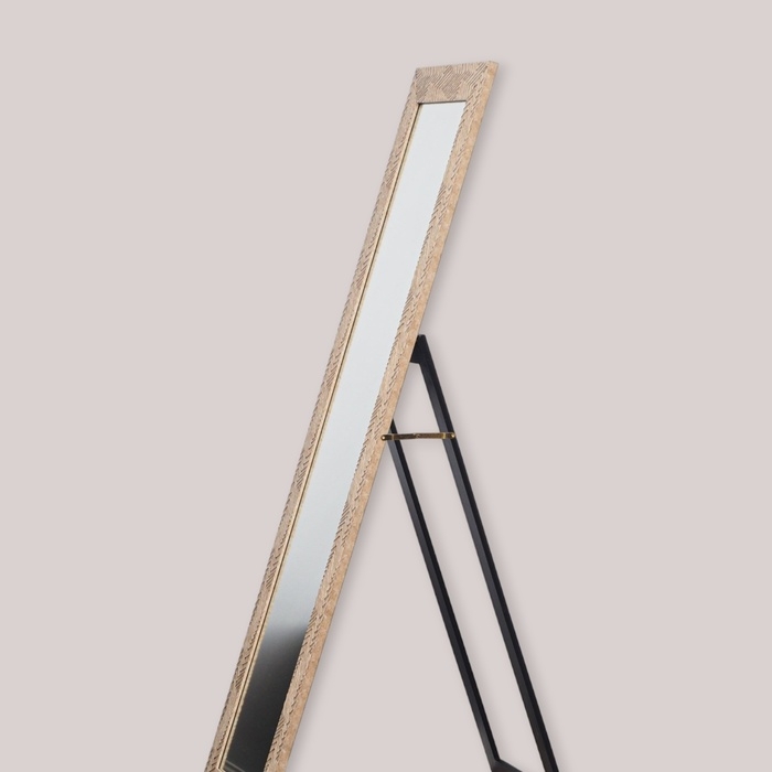 Зеркало напольное в раме, 48х154 см, зп=35х140 см Зеркало напольное в раме, 48х154 см, зп=35х140 см