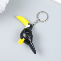 Фонарик кричалка на кольце "Тукан" 8х3х6 см