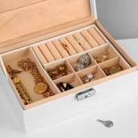 Подставка для украшений &laquo;Шкатулка&raquo; съёмная подставка, 17&times;23&times;8,5 см, цвет белый