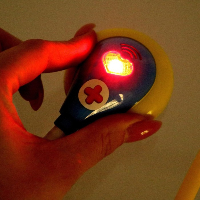 Набор доктора, 10 предметов с халатом, свет и звук