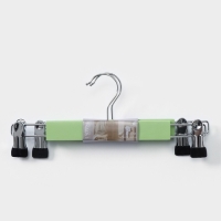 Вешалки для брюк и юбок LaDо́m Brillant, 28&times;12&times;2,3 см, 2 шт, деревянные, с зажимами, цвет фисташковый