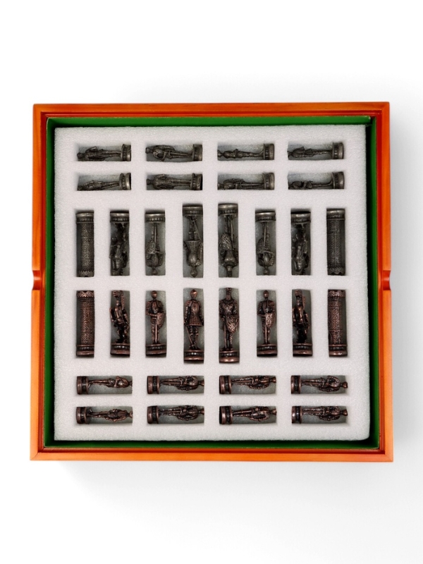 Шахматы "Среднивековье", настольная игра, 36 х 36 см, король h-8 см, пешка h-6 см