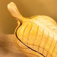 Конфетница "Лист" дерево Джампинис 26х13х8 см