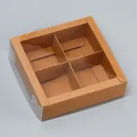 Коробка для 4 конфет, 12.5&times;12.5&times;3.5 см