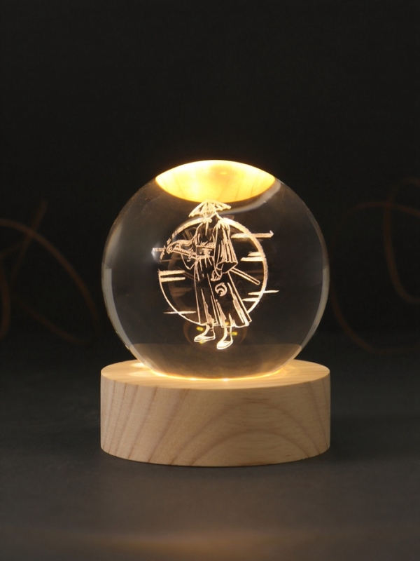 Сувенир стекло подсветка "Шар. Самурай" d=6 см подставка дерево, USB