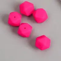 Бусина силикон "Многогранник" фуксия d=1,7 см