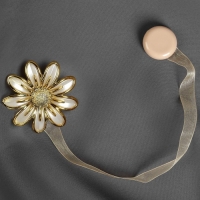 Подхват для штор &laquo;Ромашка&raquo;, d = 6 см, цвет бежевый/золотой