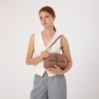 Сумка-мессенджер на магните, цвет бежевый Сумка-мессенджер на магните, цвет бежевый